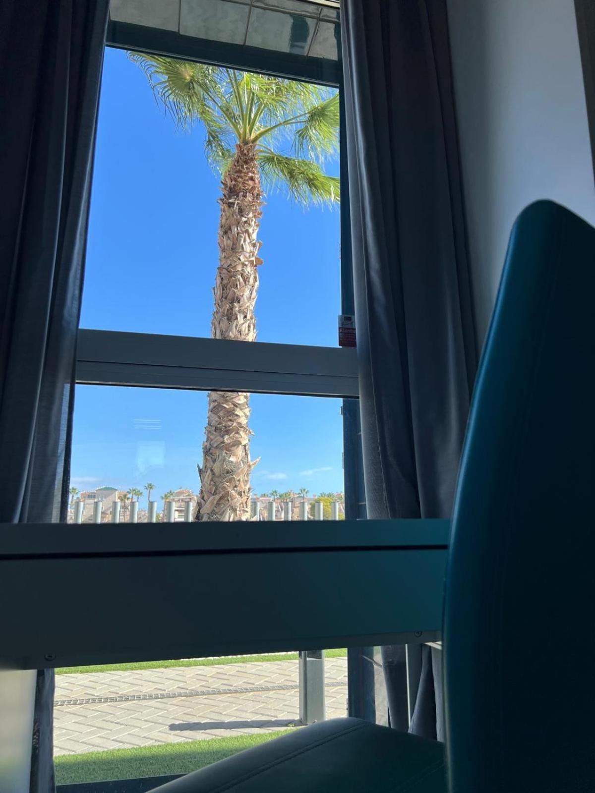 Palmview Poolside Heaven In Turquesa Del Mar Apartment Orihuela